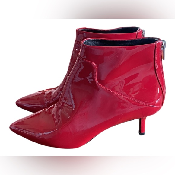Via Spiga Red Patent Leather Kitten Heel Booties Size 7.5 NWOT - Picture 3 of 12